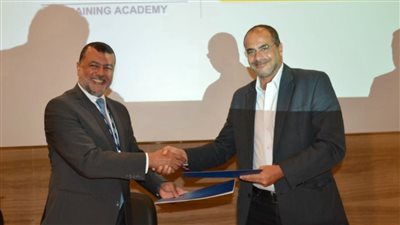 فوري تتيح خدمات الدفع الإلكتروني عبر بوابة أكاديمية مصر للطيران للتدريب 