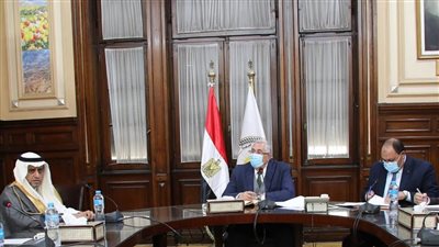 وزير الزراعة يبحث فرص الاستثمار بمجال الإنتاج النباتي والحيواني في مصر