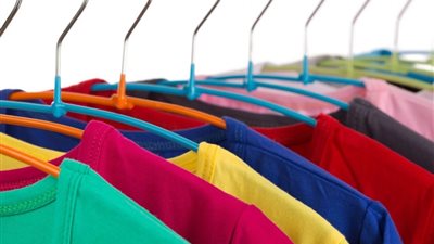 خيوط ذكية تُغير ألوان الملابس حسب رغبة المستخدم