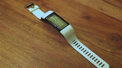  ابتكار سوار ذكي جديد لتعقب اللياقة البدنية للاعبي الغولف