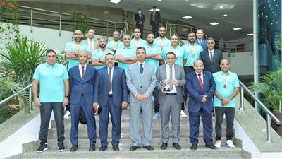 تكريم فريق البريد للمصارعة بعد حصوله على بطولة العظماء الخمسة الدولية