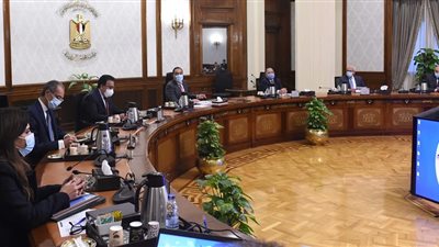 رئيس الوزراء يتابع الموقف التنفيذي لمنظومة التأمين الصحي الشامل