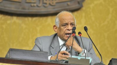 ما قاله رئيس البرلمان عن أزمة الصحفيين والداخلية يتصدر صحف القاهرة