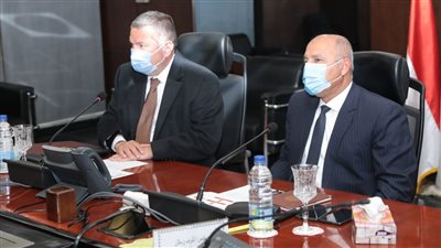 توفيق والوزير يبحثان الخطوات التنفيذية لإنشاء شركة نقل متعدد الوسائط 