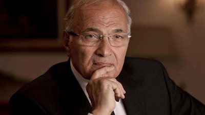 أحمد شفيق يلجأ للقضاء لإلزام الخارجية بتجديد جواز سفره الدبلوماسي