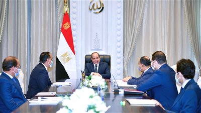 الرئيس السيسي يتابع مؤشرات أداء السياسة المالية للدولة