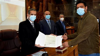 بدء تسليم خطابات التخصيص لـ 300 مستثمر صناعي بالمجمعات الـ 7 الجديدة