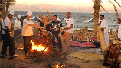 1837 سائحا زاور مدينة دهب خلال 24 ساعة