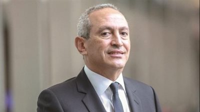 ناصف ساويرس يبيع حصته في شركة طائرات خاصة بقيمة 4.7 مليار دولار