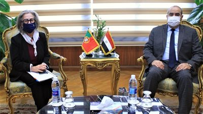 وزير الطيران يبحث تعزيز التعاون مع البرتغال فى مجال صناعة النقل الجوي