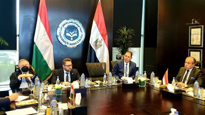 وزيرة التجارة: إعادة تشكيل مجلس الأعمال المصري المجري المشترك