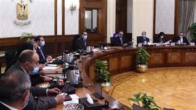 الحكومة تبحث التداعيات الاقتصادية للأزمة الروسية الأوكرانية علي مصر