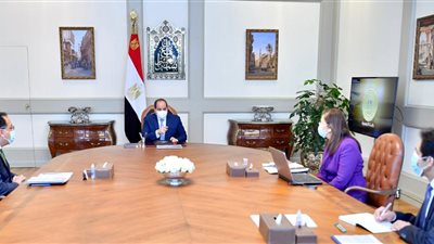 السيسى يوجه بالاستمرار في دراسة تداعيات كورونا على الأداء الاقتصادي