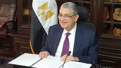 وزير الكهرباء يشارك فى أول حوار بمجلس انتقال الطاقة