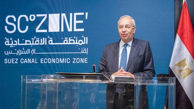 رئيس اقتصادية قناة السويس يستعرض المناطق الصناعية والمقومات الاستثمارية