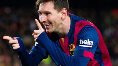 ميسي يحقق رقمًا قياسيًا ويعادل كومان