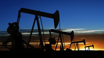 أسعار النفط ترتفع بـ 3% عقب إعلان هبوط المخزونات الأمريكية