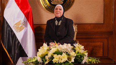 وزيرة التجارة تعلن انطلاق معرض «صنع فى دمياط» للأثاث.. الخميس المقبل