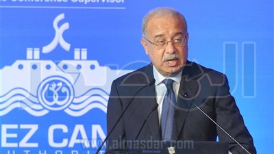 شريف إسماعيل يخصص قطع أراضي لـ 19 جهة حكومية