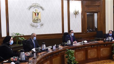 «مدبولي» يتابع جهود توفير السلع الأساسية في ضوء الأزمة الروسية الأوكرانية