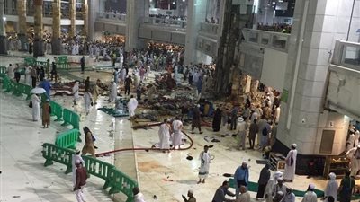 الدفاع المدني السعودي: 65 قتيلاً و154 جريحاً فى سقوط رافعة بالحرم المكي