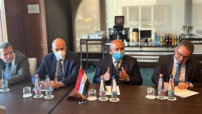 «الوزير» يتابع مع «ترانسماش» صفقة توريد 1300 عربة سكة حديد جديدة