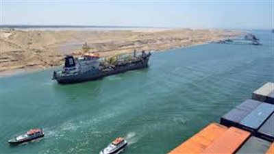 47 سفينة تعبر قناة السويس بحمولات 3,4 ملايين طن