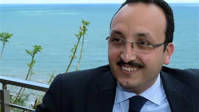 المستشار الإعلامي لمجلس الوزراء يقرر إنهاء إنتدابه بعد إستقالة حكومة