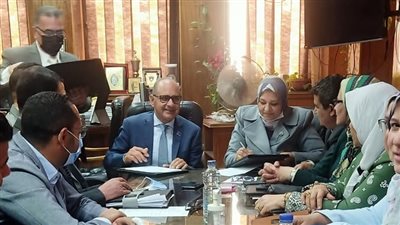 «الكهرباء» توقع عقدًا بـ 140 مليون جنيه لمواجهة زيادة الأحمال بمنطقة القناة