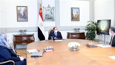 السيسى يوجه بتعزيز أداء آلية الإسعاف الاجتماعي ودعمها تمويلياً وفنياً