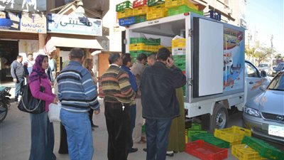 الإسكان: تخصيص 30 منفذا لبيع المواد الغذائية بأسعار مناسبة
