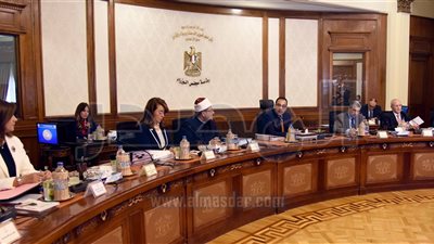 مجلس الوزراء يعلن تحصيل المستحقات الحكومية والضريبية إلكترونيا .. يناير المقبل