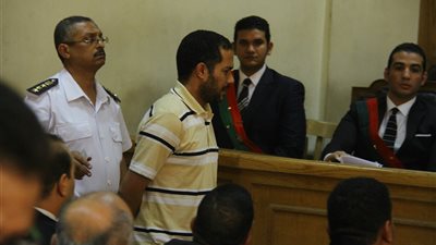 تأجيل محاكمة أمين الشرطة المتهم بقتل بائع 