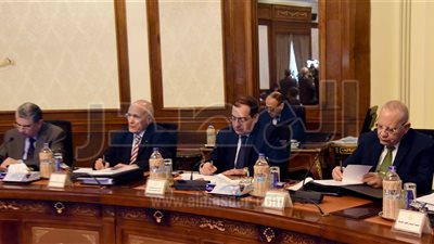 الحكومة تستعرض ترتيبات معرض الصناعات العسكرية ومؤتمر الاستثمار فى أفريقيا