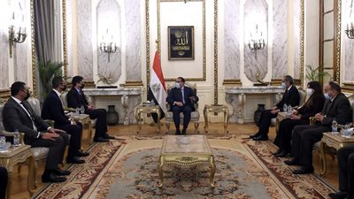 رئيس الوزراء يبحث خطط «فوداكوم» للتوسع في السوق المصرية