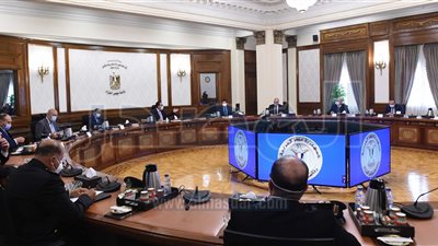 رئيس الوزراء يتابع موقف تنفيذ المشروعات التنموية والخدمية بالقاهرة