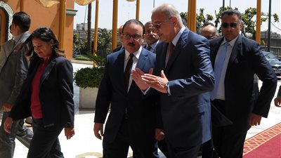 رئيس الوزراء يغادر إلى بريطانيا للمشاركة في مؤتمر لندن حول الصومال