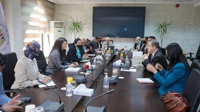 وزيرتا البيئة والتعاون الدولى تلتقيان المدير التنفيذى لصندوق المناخ الأخضر