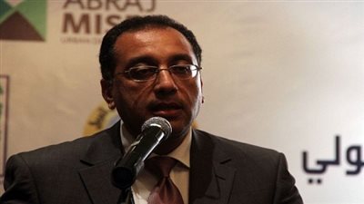 وزير الإسكان يكلف بالبدء في تنفيذ مرافق امتداد الشيخ زايد