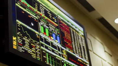 تباين أداء الأسواق العربية.. وتراجعات حادة للإمارات ومصر