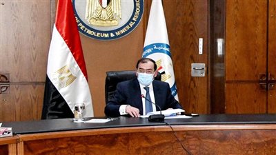 الملا يتابع خطة توصيل الغاز إلى 1.2 مليون وحدة سكنية وقرى «حياة كريمة»