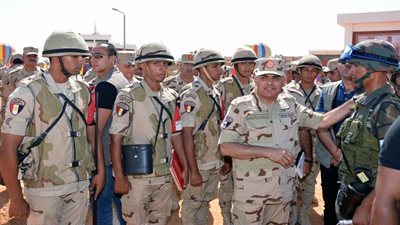 الفريق أول صدقي صبحي يشهد 