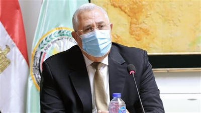 «القصير» يصدر قرارات لدعم الاستثمار وتشجيع صغار المزارعين