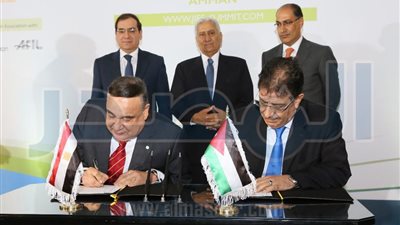 انطلاق القمة الأردنية الثانية للطاقة في عمان بمشاركة وزيري البترول والكهرباء