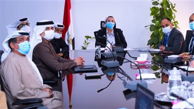 وزيرة البيئة تبحث مع شركة إماراتية تنفيذ منظومة المخلفات في العاصمة الإدارية