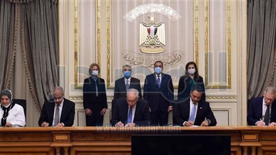 «مدبولي» يشهد توقيع مذكرة تفاهم مشروع إنتاج الأمونيا باستثمارات 5 مليارات دولار 