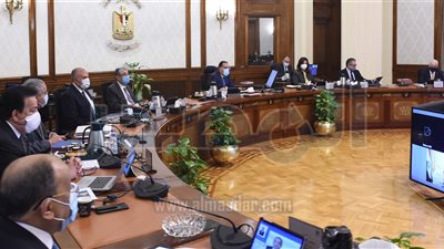 مجلس الوزراء يوافق على إنشاء محطات للطاقة الشمسية في شرم الشيخ