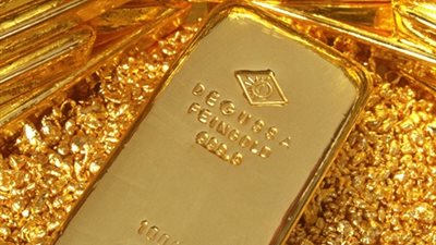 الذهب يرتفع لأعلى مستوى في أسبوعين مع تأثر الدولار بقرار المركزي الأمريكي