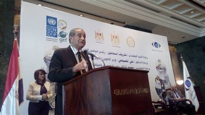 وزير التموين: نستهلك 950 ألف طن قمح شهريا