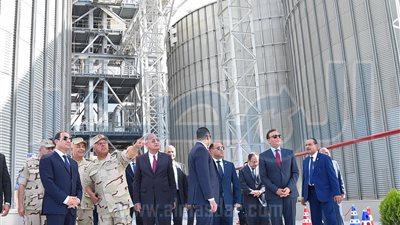 السيسي يطالب الجيش والشرطة باسترداد أرض الدولة بـ